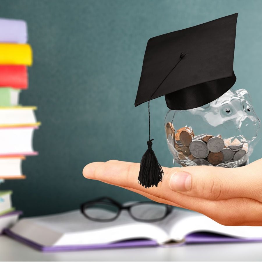 concept-money-education-glass-jar-with-coins-graduation-hat_resized_323107b0db944a1a9a579014255cde3a_1024x1024